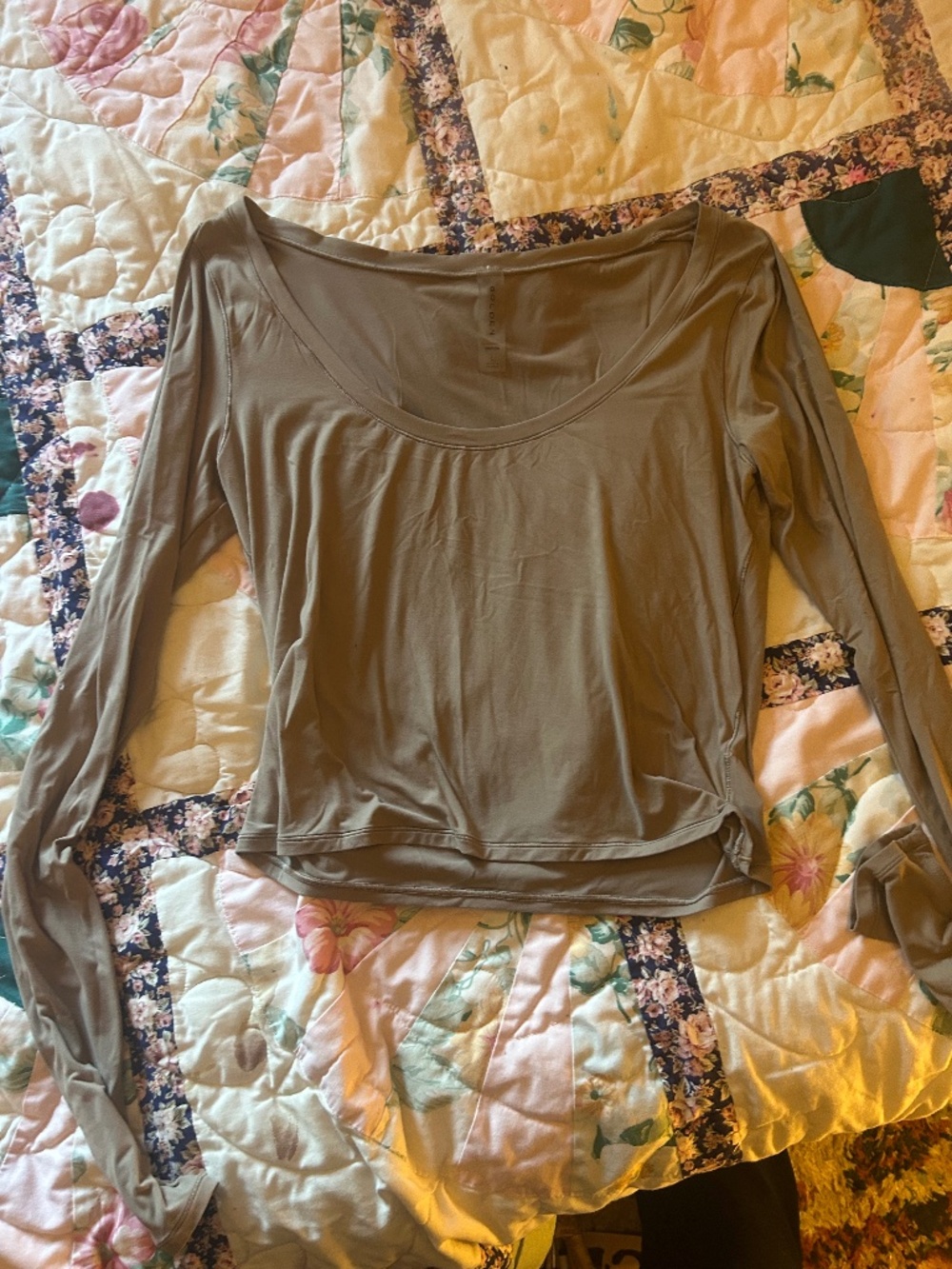Aritzia Long Sleeve Top